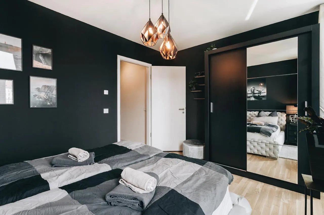 Apartment Stilvolle 4-Raumwohnung im Zentrum von Dresden